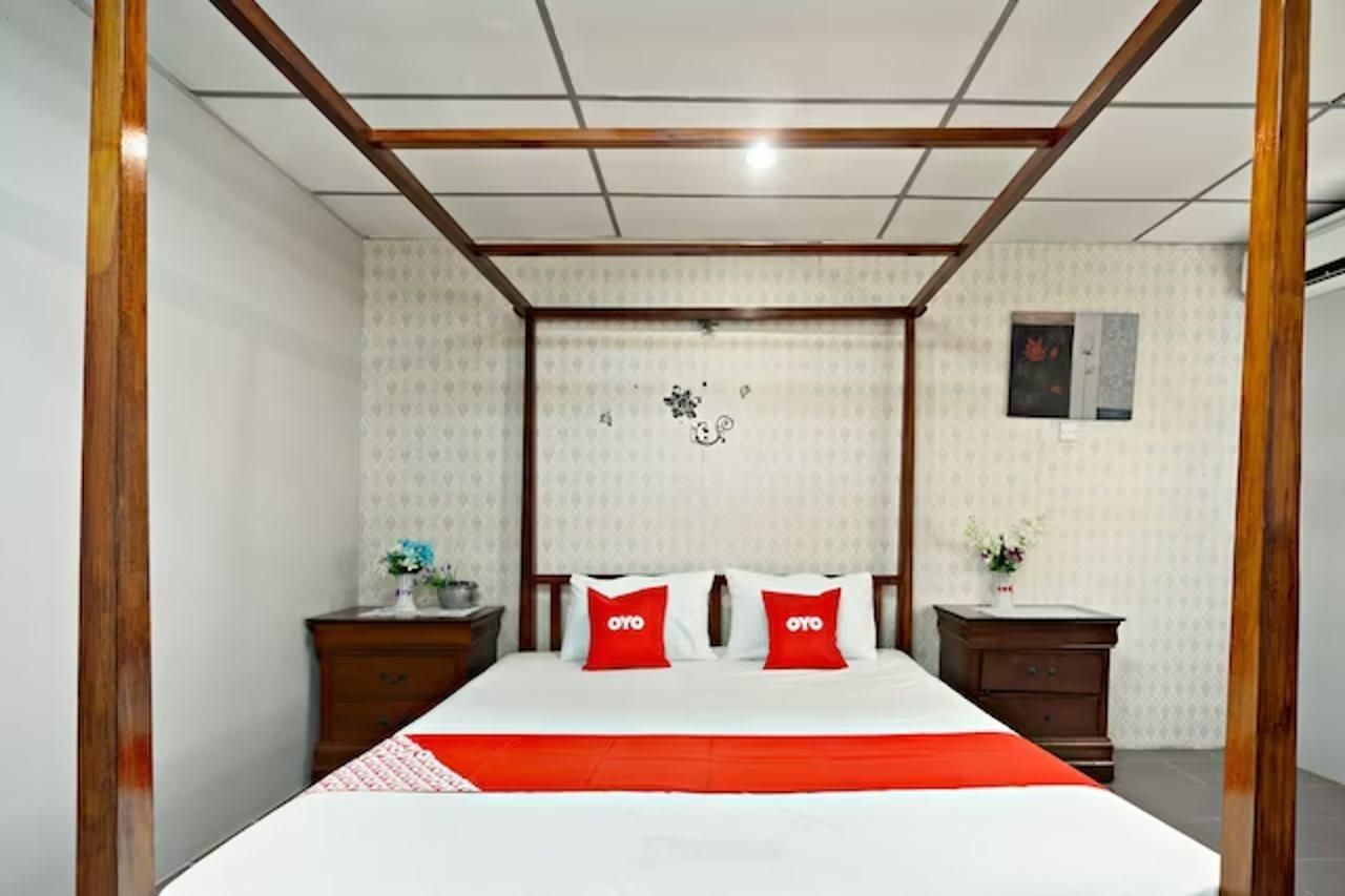 Hotel Dj Palace Lumut Eksteriør billede